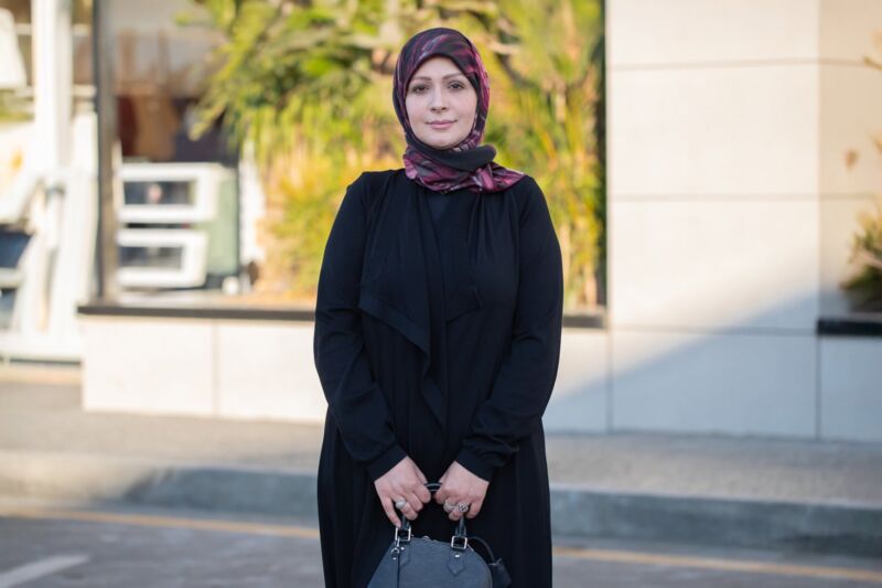 Portrait of Dr. Sondos Eddeeb